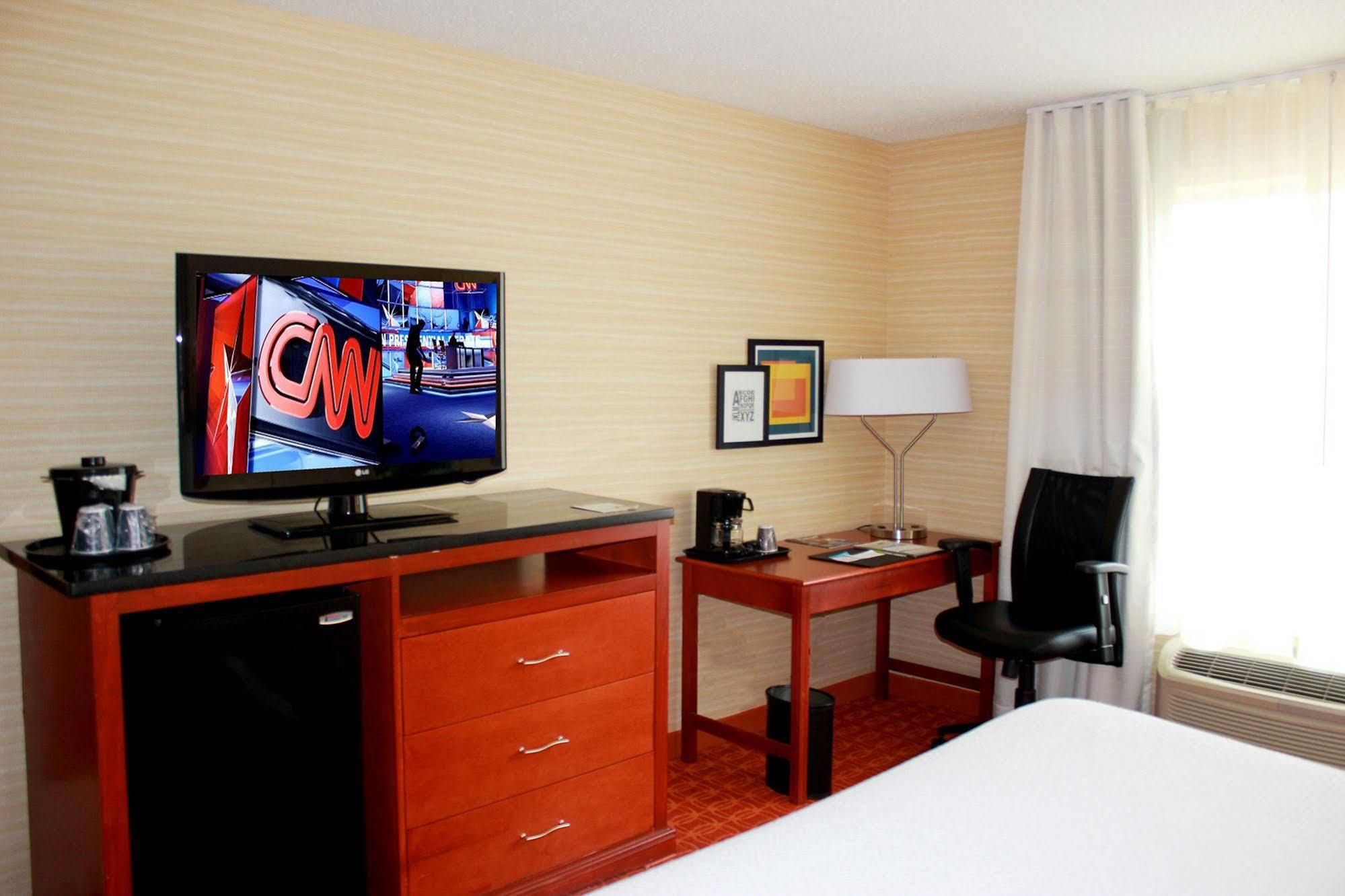 Fairfield Inn & Suites Detroit Farmington Hills Eksteriør billede